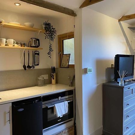 Cosy 1 Bedroom Country Lodge With Free Parking Watlington  Exterior photo